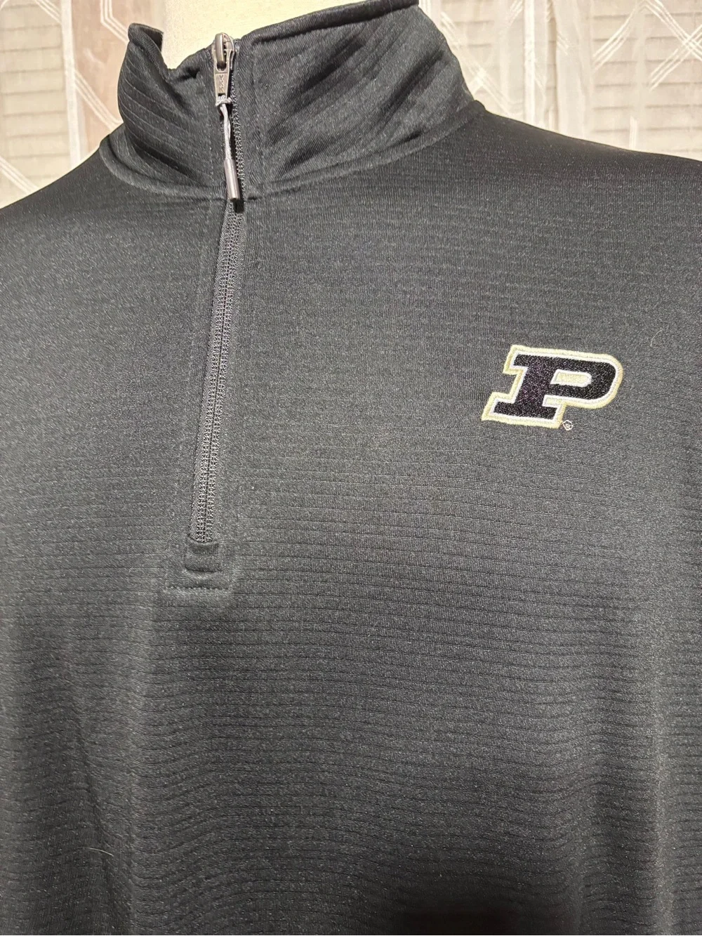 Purdue University Boilermakers 2XL Champion Black Pullover w/Logo quarter zip32L